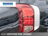 With its commanding presence and luxurious 3rd-row seating, the 2023 Hyundai Palisade Urban in prist... (image 7)