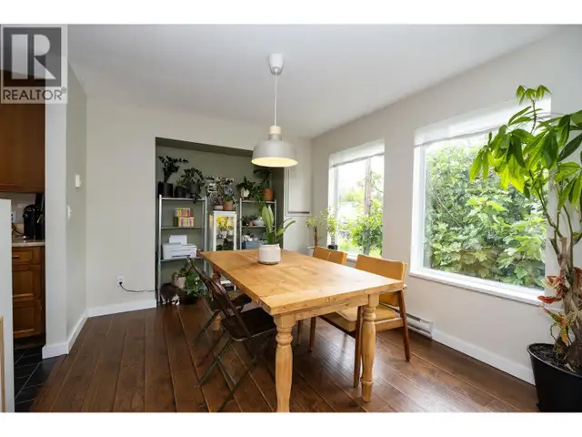 756 GIBSONS WAY Gibsons, British Columbia in Condos for Sale in Sunshine Coast - Image 6