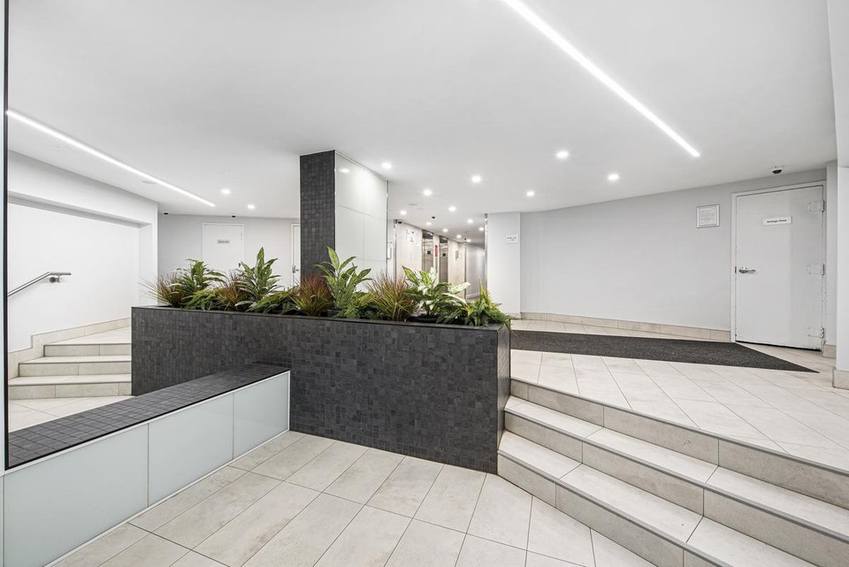 Studio Apartment for Rent - 2757 Kipling Avenue 4
