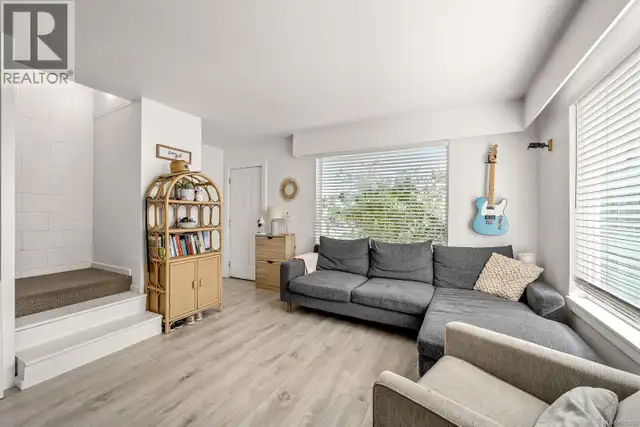 1883 & 1885 England Ave Courtenay, British Columbia in Houses for Sale in Comox / Courtenay / Cumberland - Image 10