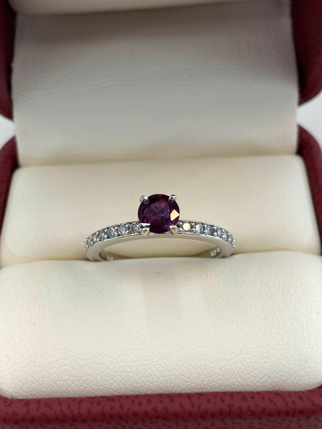 BEAUTIFUL! 14K White Gold Ruby & Diamond Engagement Ring Set in Jewellery & Watches in City of Toronto - Image 3