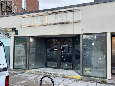 Approximately 1,630 square feet of Retail Space in a great Downtown location with access to the Char...