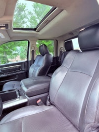 WE ARE OPEN 7 DAYS A WEEK !! FREE 2 YEAR DEALER GUARANTY INCLUDED. 24 MONTHS/20000KM WHICHEVER COMES... (image 9)