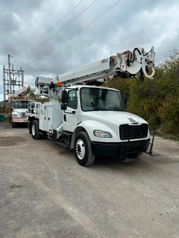 2016 Freightliner DC47 Digger Derrick - Cummins in Other in Moose Jaw - Image 2
