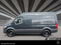 Mercedes-Benz Rive-Sud, la destination Mercedes-Benz par excellence. Bienvenue en première classe. D... (image 1)