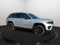 Capri Leatherette/Suede Seats, Remote Start System, Heated Front Seats, Heated Steering Wheel, 8.4 T... (image 5)