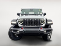 This Jeep Wrangler has a dependable ERC 3.6L Pentastar(TM) VVT V6 engine w/ESS engine powering this... (image 8)