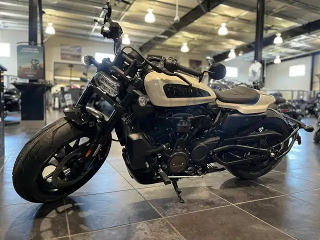 2023 Harley-Davidson Sportster S in Sport Bikes in Sudbury - Image 5