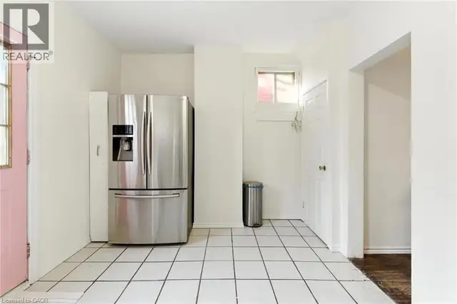 44 HOLTON Avenue N Hamilton, Ontario in Houses for Sale in Hamilton - Image 13