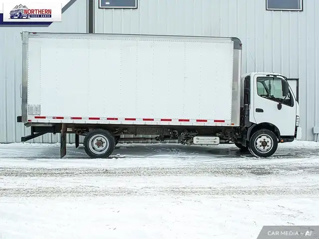 2018 Hino 195 2018 Hino 195 Cube Van / Box Truck – 5.1L Diese... in Cars & Trucks in Edmonton - Image 8