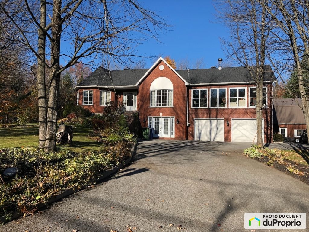 $1,299,000 - Bungalow for sale in Val-Belair — photo 1