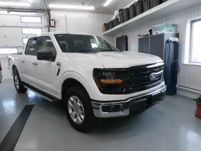 (514)(236)(8008) PAR TELEPHONE FORD F150 2025 MODÈLE XLT SEULEMENT 6872KM, MOTEUR 3.5 ECOBOOST, 10 V...