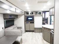 **OFF SEASON CLEAR OUT SALE ON NOW, WHOLESALE PRICING DIRECT TO CUSTOMER ON ALL RVS. DO NOT HESITATE... (image 3)