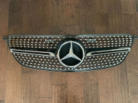 2016 - 2019 Mercedes Benz GLE Diamond Star Grill WITH Emblem