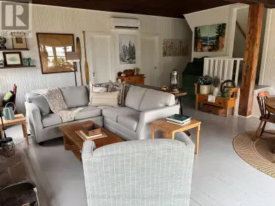 375 Georgian Bay Water is a beautifully maintained cottage in the legacy Georgian Bay style with con...