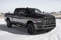 BLACK CLOTH FRONT 40/20/40 BENCH SEAT,TRANSMISSION: 8-SPEED TORQUEFLITE AUTOMATIC,TRADESMAN LEVEL 1... (image 5)