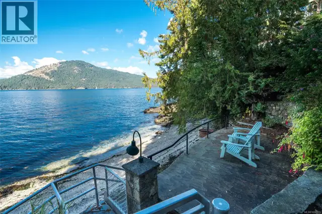 960 Lands End End North Saanich, British Columbia in Houses for Sale in Victoria - Image 21