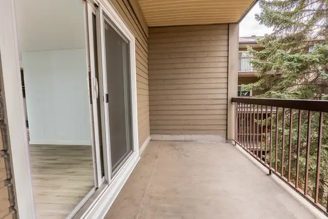Spacious and bright suites with large windows | Book a showing t in Long Term Rentals in Edmonton - Image 21