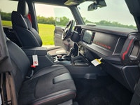 Leather Seats! With cool retro-styling, innovative features and impressive off-road capability, this... (image 3)