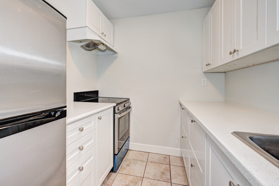 Parkdale Tower Apartments - 1 Bedroom, 1 Bath Apartment for Rent 5