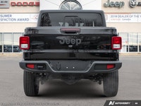 This Jeep Gladiator boasts a Regular Unleaded V-6 3.6 L/220 engine powering this Automatic transmiss... (image 5)