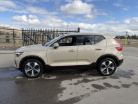 Turbocharged All Wheel Drive Keyless Entry Discover the 2025 Volvo XC40 Plus Bright Theme, a stylish... (image 4)