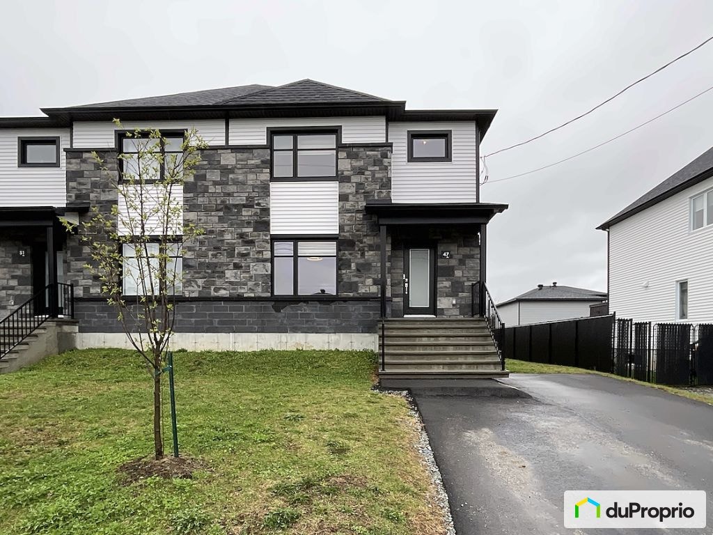 $499,900 - Semi-detached for sale in Sherbrooke (Brompton) — photo 1