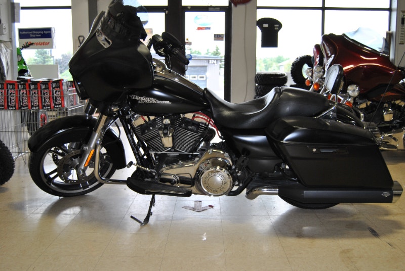 2016 Harley Davidson Street Glide Street, Cruisers & Choppers Fredericton Kijiji