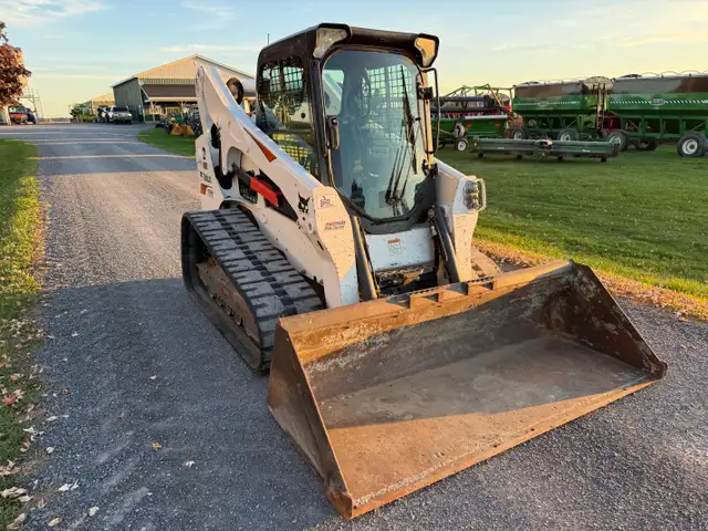 2019 BOBCAT T740 Tracked Skid Steer , Low Hours ! in Heavy Equipment in Ottawa - Image 4
