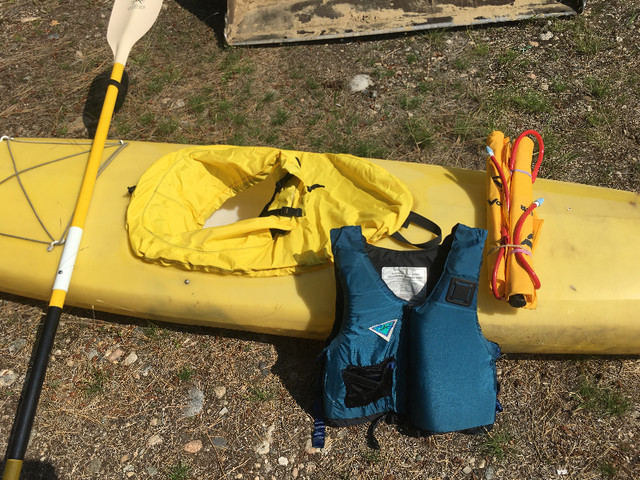 Big Yellow 11’ kayak - $130 o.b.o in Water Sports in Nelson - Image 2