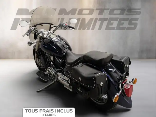 2001 yamaha V-Star 1100 Classic in Street, Cruisers & Choppers in Laval / North Shore - Image 9