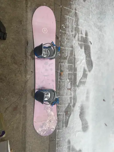 Woman’s Burton Troop 139 Snowboard and Bindings, View more