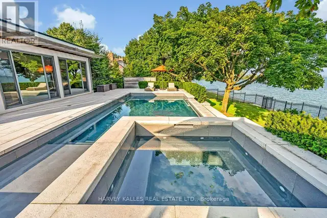 90 OAKLANDS PARK COURT Burlington (Bayview), Ontario in Houses for Sale in Oakville / Halton Region - Image 16