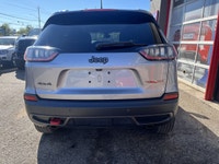 HERE IS A NICE CLEAN ACCIDENT FREE WELL MAINTAINED AWD SUV FOR YOU THIS SUV LOOKS AND DRIVES GREAT A... (image 4)