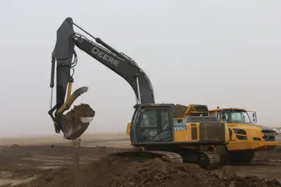 2011 John Deere 350G, View more