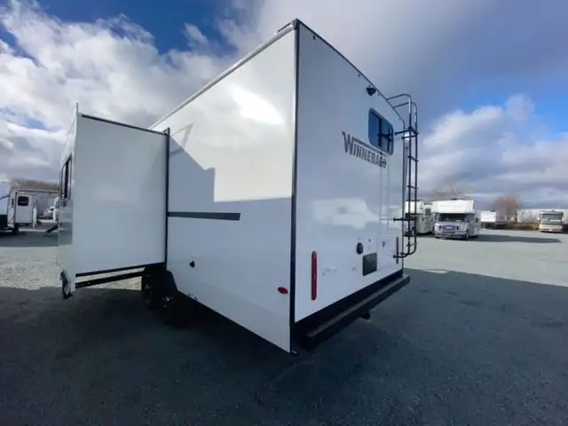 2026 Winnebago Thrive 22MBH in Travel Trailers & Campers in Bedford - Image 32