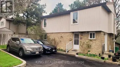 12 - 59 KENNINGHALL BOULEVARD Mississauga (Streetsville), Ontari