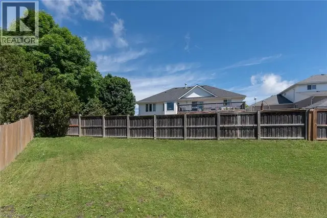 51 CRAB APPLE Court Wellesley, Ontario in Houses for Sale in Kitchener / Waterloo - Image 13