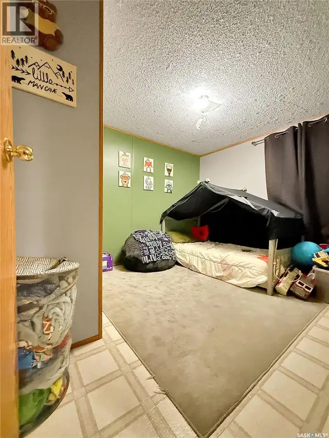 221 Turbantia STREET Esterhazy, Saskatchewan in Houses for Sale in Regina - Image 13