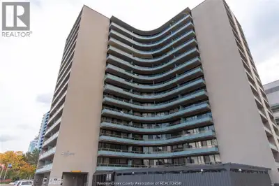 ALL UTILITIES INCLUDED! BEAUTIFUL 1 BEDROOM CONDO IN THE HIGHLY DESIRABLE 'LE GOYEAU' BUILDING ON RI...