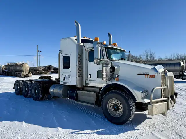 2014 KENWORTH T800 in Heavy Trucks in Saskatoon - Image 4