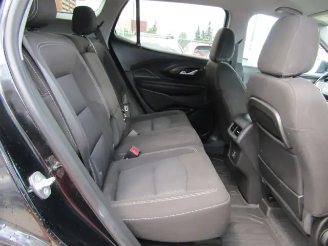 2023 GMC Terrain AWD SLE Carplay | Navi | B.Camera | New Tires | in Cars & Trucks in Calgary - Image 25