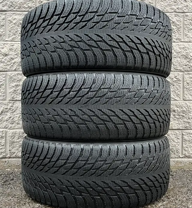 (95%) 4x 285/40R22 Nokian Tyres Hakkapeliitta R3 SUV Winters in Tires & Rims in City of Toronto - Image 4