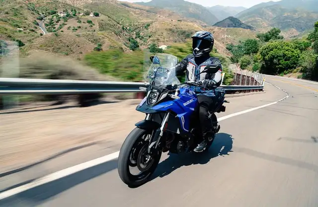 2024 Suzuki V-Strom 800 Adventure in Sport Touring in Ottawa - Image 11