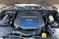 3.6 L 6 Cyl Engine Vehicle Options: Leather Interior, Touch Screen Radio System, Heated Seats, Remot... (image 9)