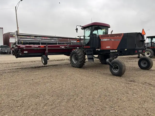2012 Case WD1203 in Farming Equipment in Swift Current - Image 2