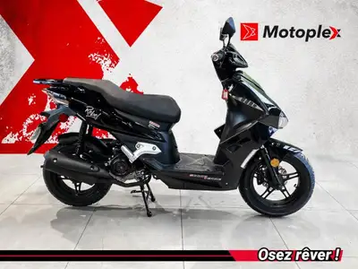 Motoplex St-Eustache Rebel 50 le scooter scootterre sont des produits exceptionnel avec un look de m...