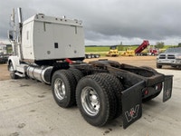 3.91 Ratio!! 2009 Western Star 4900 long hood Tandem truck Located near Westlock Alberta KMS: 908,55... (image 8)