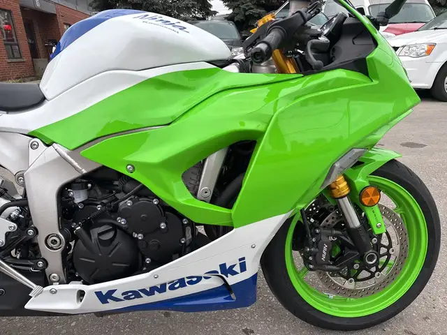 2024 Kawasaki Ninja ZX-6R ~ NINJA ZX-6R ~ 40TH ANNIVERSARY ~ LOW in Sport Bikes in City of Toronto - Image 28