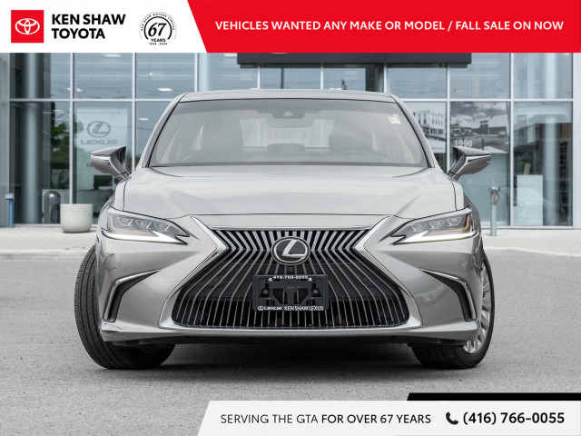 2021 Lexus ES 350 in Cars & Trucks in City of Toronto - Image 2